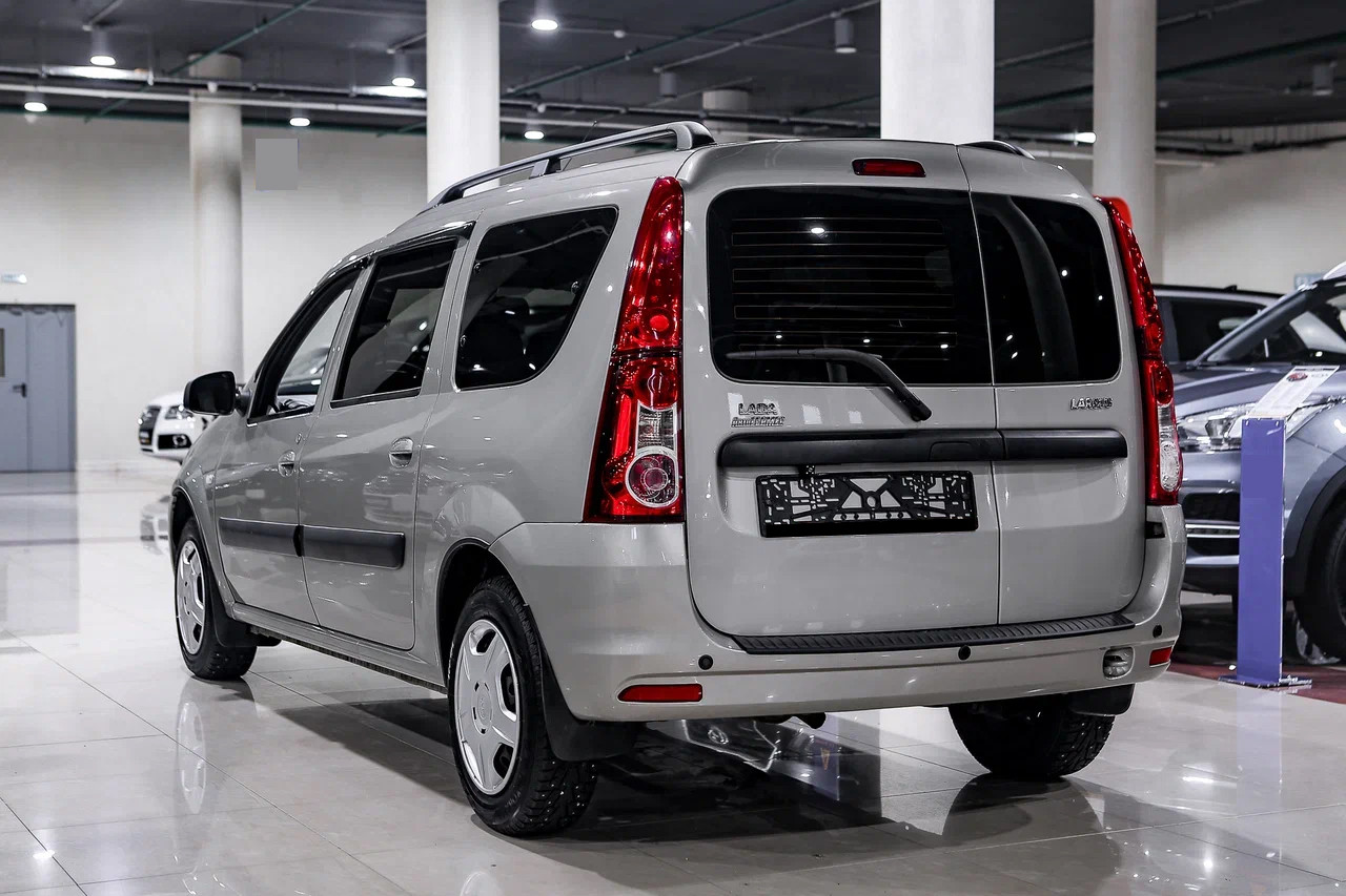 Купить Largus с пробегом