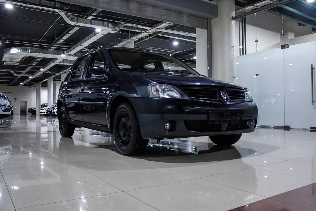 Купить Logan с пробегом